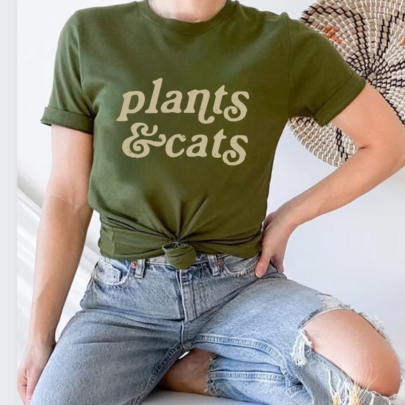 NEW Plants and Cats Shirt - Picture 1 of 3